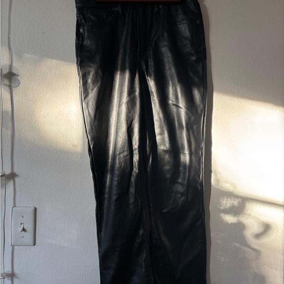 GAP Sleek Black Leather Pants - Picture 6 of 9